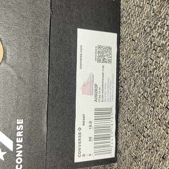 Converse All Stars Infant Size 9 Pink Easy On High Top - Picture 2 of 3